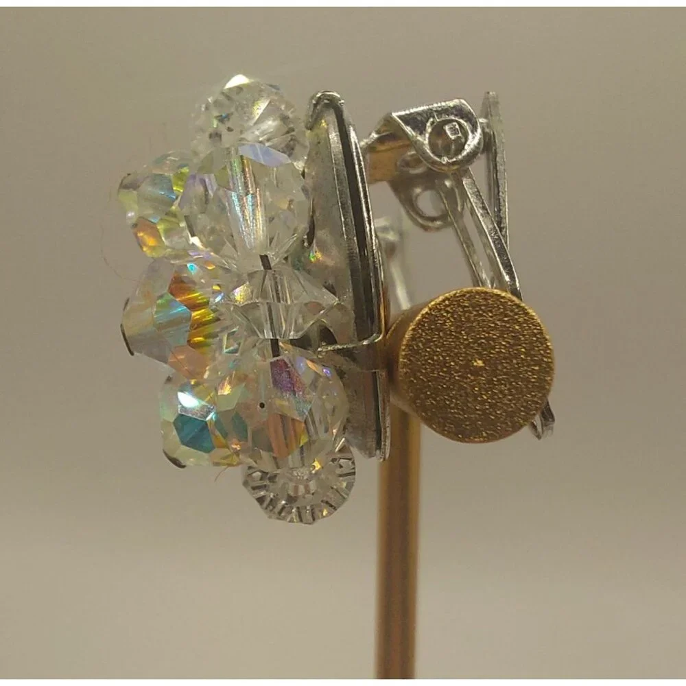 Vintage Laguna Crystal Cluster Clip-On Earrings - Picture 5 of 6